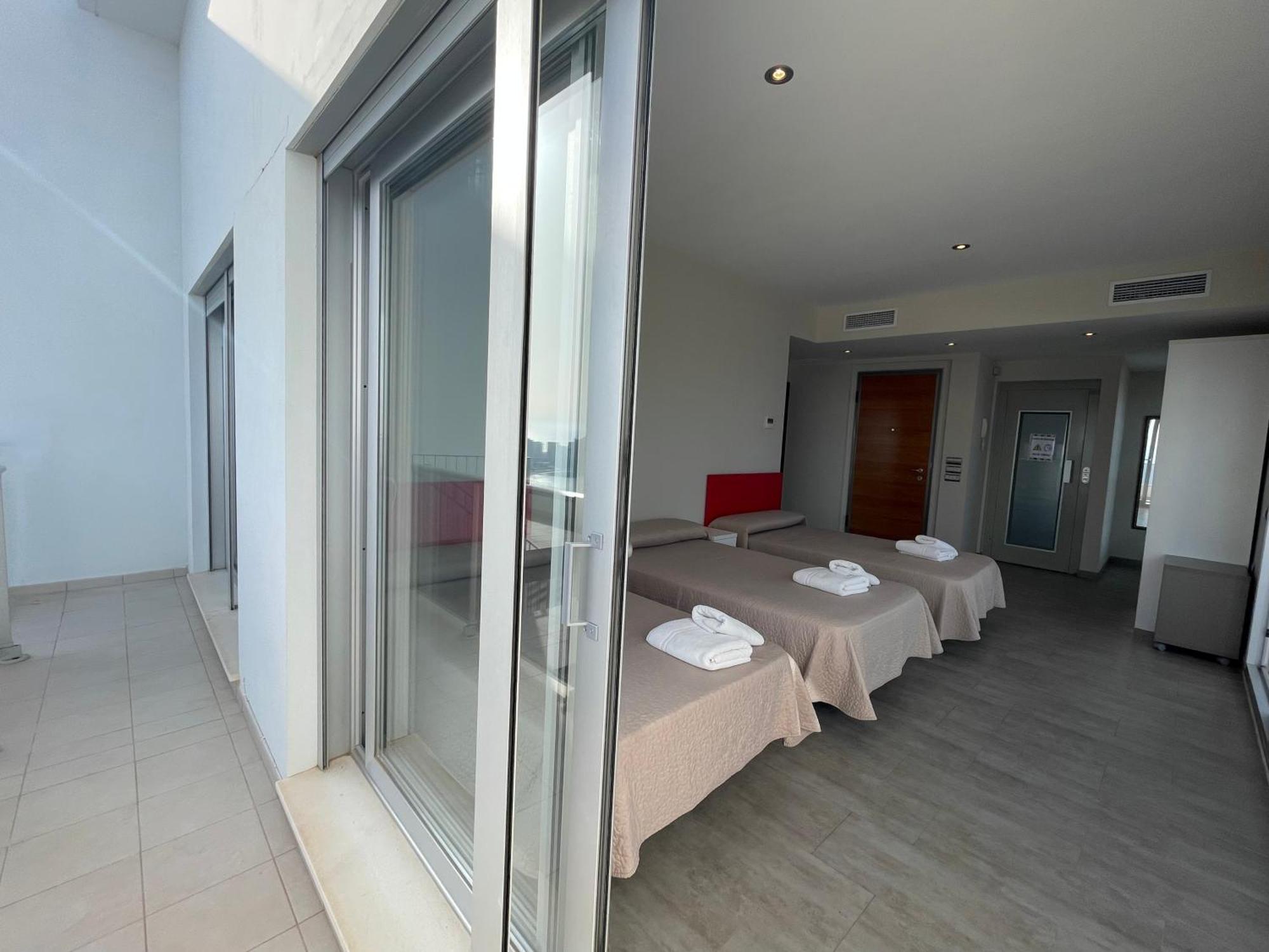Apartamentos Entremares - Grupo Antonio Perles Κάλπε Εξωτερικό φωτογραφία