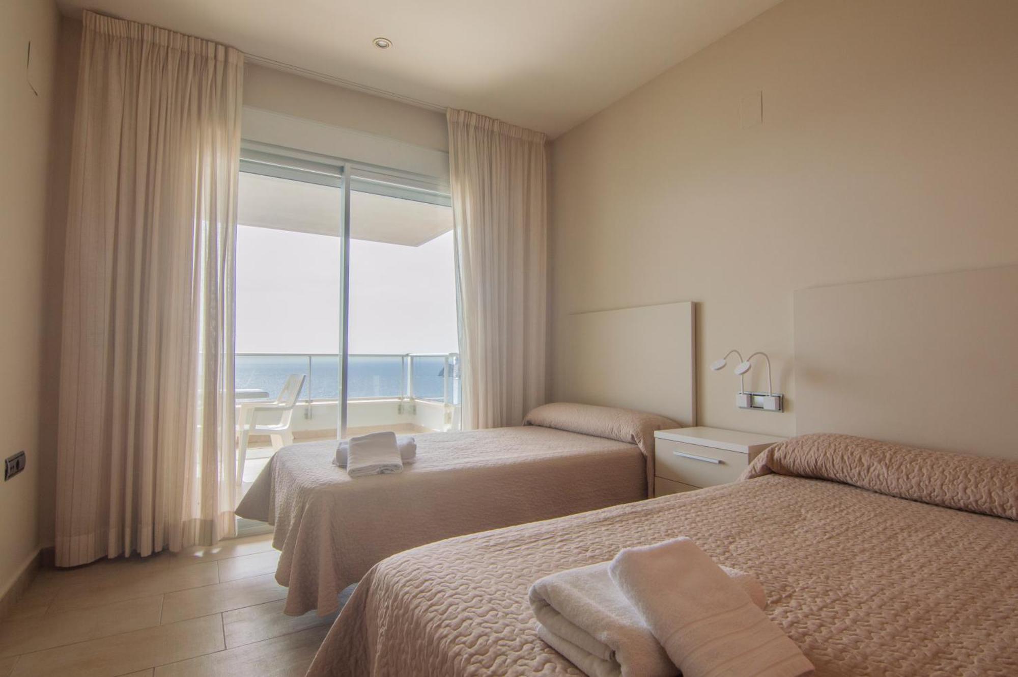 Apartamentos Entremares - Grupo Antonio Perles Κάλπε Εξωτερικό φωτογραφία